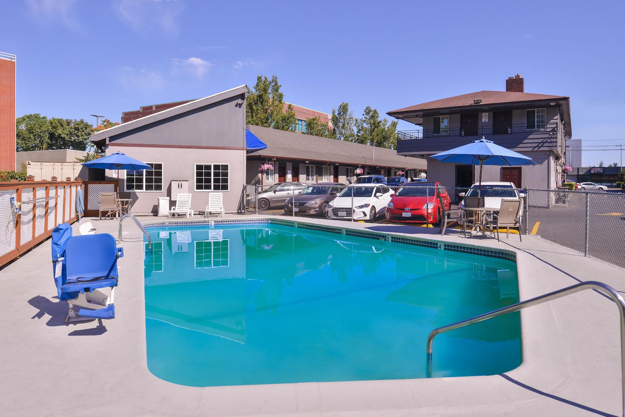 Travelodge By Wyndham Eugene Downtown/University Of Oregon ภายนอก รูปภาพ