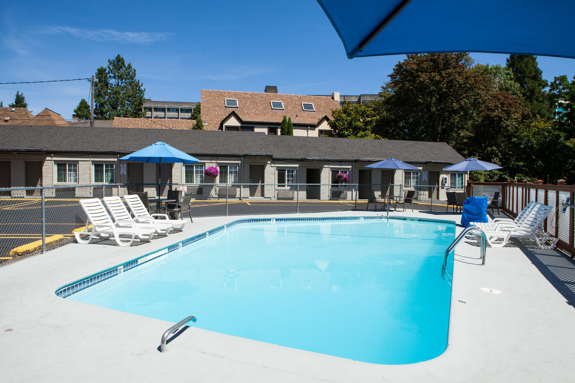 Travelodge By Wyndham Eugene Downtown/University Of Oregon ภายนอก รูปภาพ