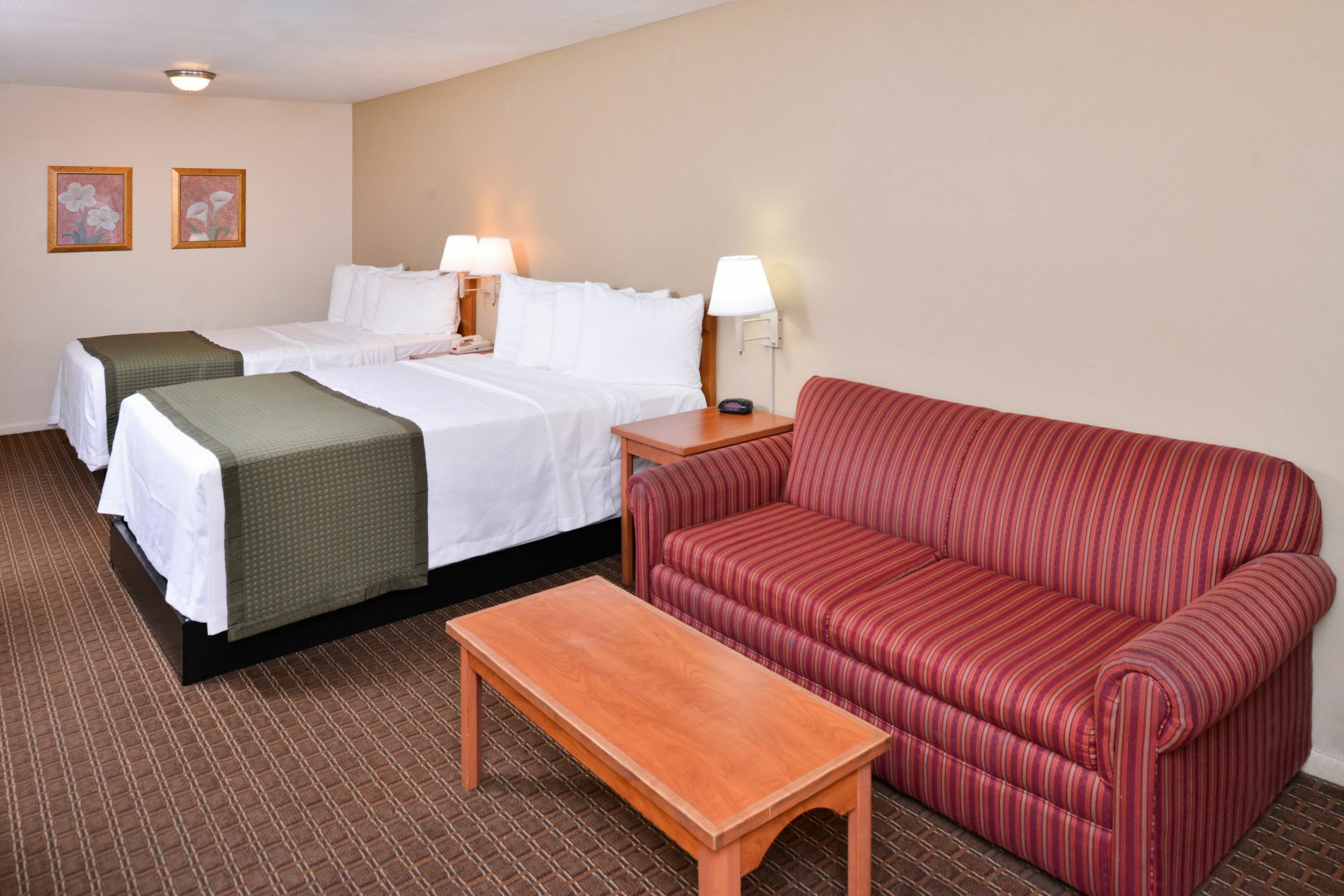 Travelodge By Wyndham Eugene Downtown/University Of Oregon ภายนอก รูปภาพ