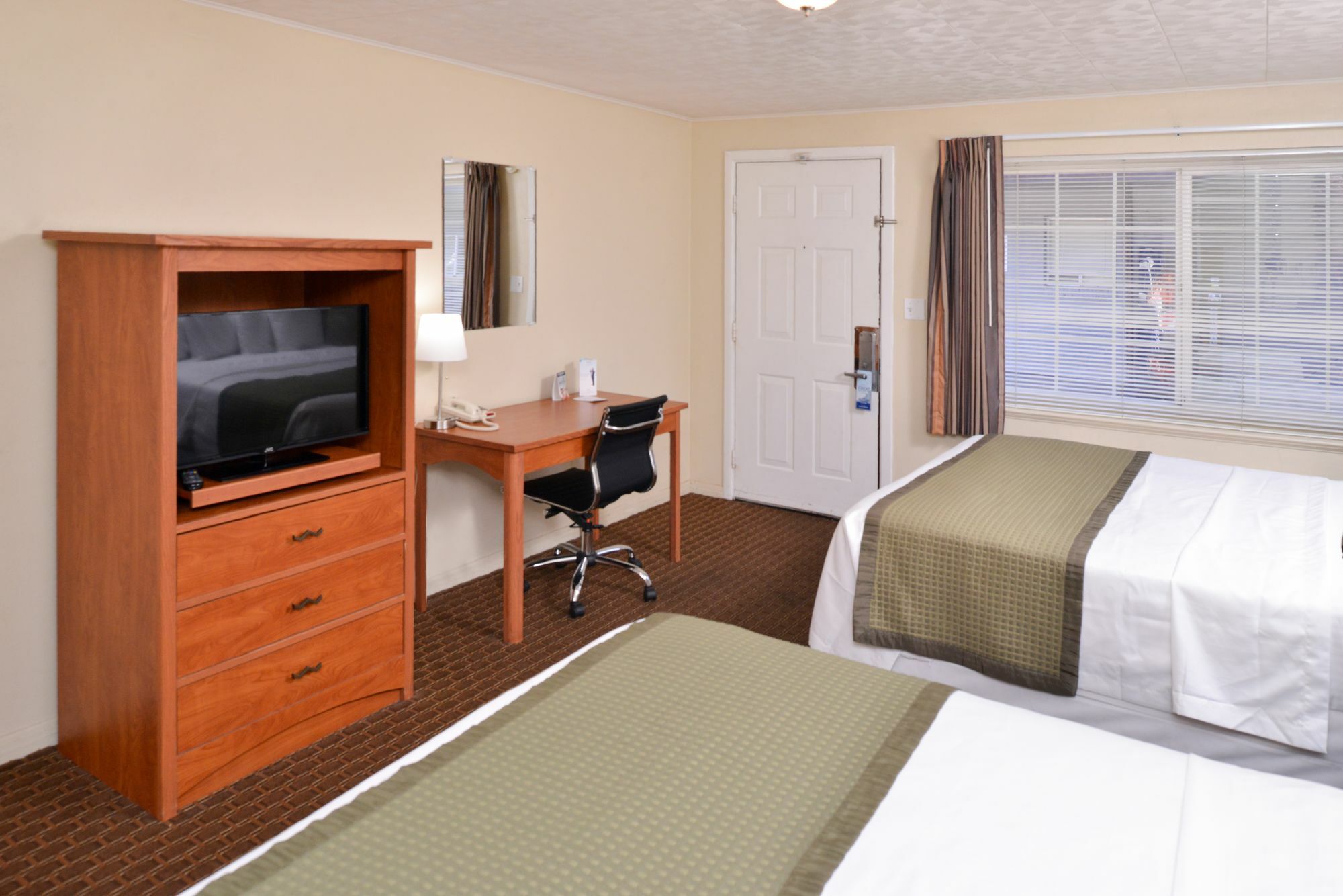 Travelodge By Wyndham Eugene Downtown/University Of Oregon ภายนอก รูปภาพ